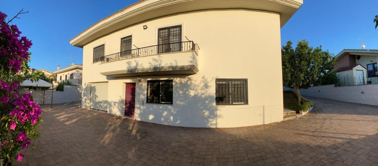 Alloggio Turistico Villa Camelia Lavinio Anzio Extérieur photo